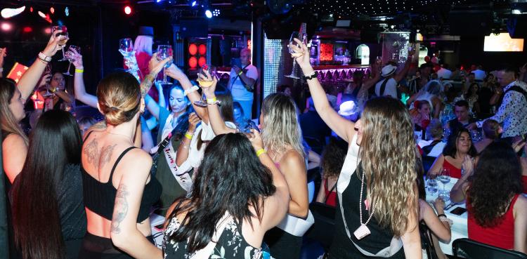 Circus-Estació-2024-Cenas-Colectivas-Cenas-Barcelona-04